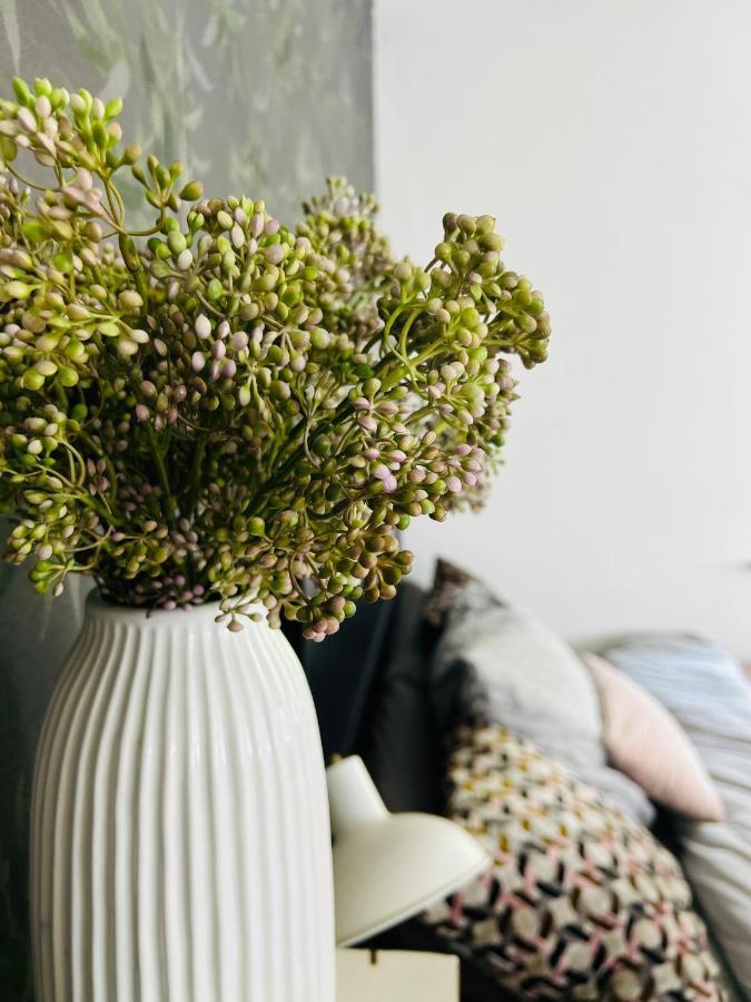 شقة Schlafen Im Atelier - Einzigartiges Gaestezimmer Am Ammersee شوندورف ام أميرسي المظهر الخارجي الصورة